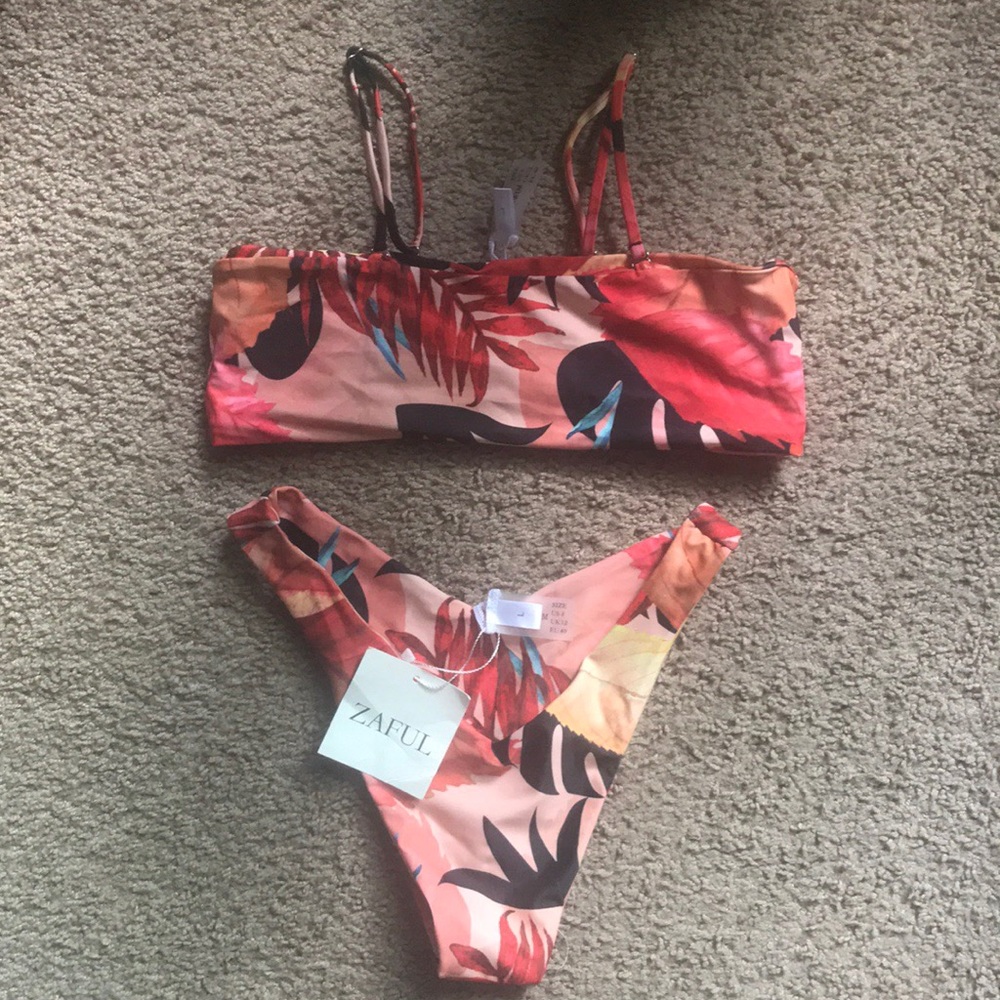 Two Piece : Colorful Leaf Bathing Suit